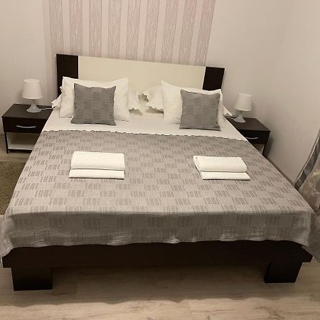 Apartments Antisa Baška Voda Kültér fotó