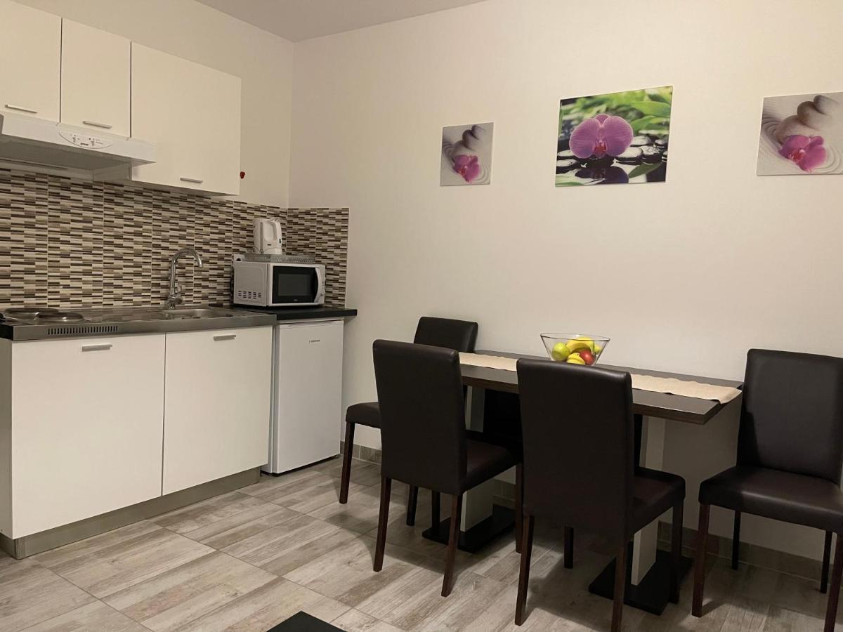 Apartments Antisa Baška Voda Kültér fotó