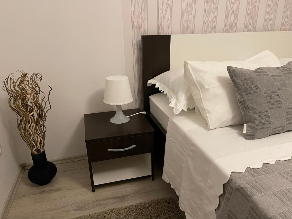 Apartments Antisa Baška Voda Kültér fotó
