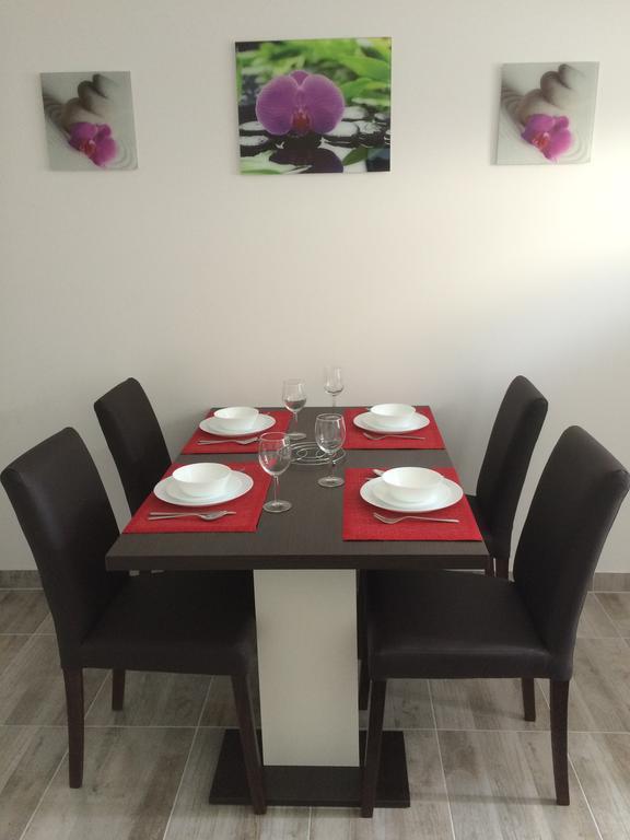 Apartments Antisa Baška Voda Kültér fotó